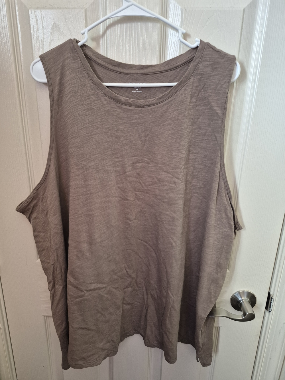 Old Navy Relaxed Tank Top in Taupe